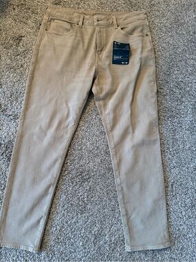 American Eagle Outfitters Athletic Fit Chino/Jeans Pants in Khaki 36x32 easyflex